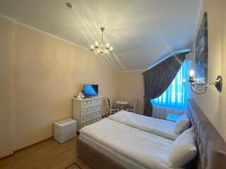 Отель Villa San Marino Ворзель Просторный двухместный номер с 2 отдельными кроватями-6